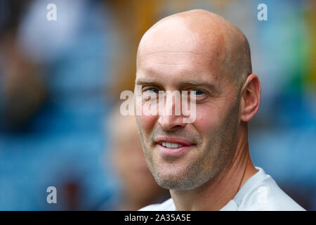 Londra, Regno Unito. 5 Ottobre, 2019. Adam Barret manager di Millwall durante l'inglese Sky scommessa campionato tra Millwall e Leeds United in Den, Londra, Inghilterra il 05 ottobre 2019 Credit: Azione Foto Sport/Alamy Live News Foto Stock