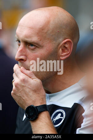 Londra, Regno Unito. 5 Ottobre, 2019. Adam Barret manager di Millwall durante l'inglese Sky scommessa campionato tra Millwall e Leeds United in Den, Londra, Inghilterra il 05 ottobre 2019 Credit: Azione Foto Sport/Alamy Live News Foto Stock