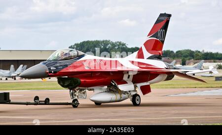 Royal Air Force danese F16 Fighting Falcon a 2019 Royal International Air Tattoo Foto Stock