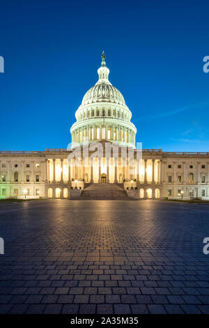 United States Capitol Building di notte, Capitol Hill, Washington DC, Stati Uniti d'America Foto Stock