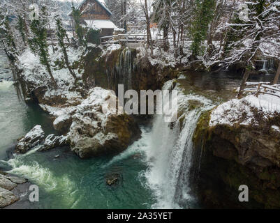 Rastoke in Croazia - un villaggio di cascate e watermmills in inverno Foto Stock