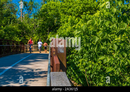 Ponte di Pioneer in posizione di parcheggio Foto Stock