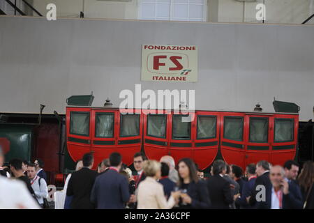 Napoli, Italia. 05 ott 2019. Celebrazioni centottantesimo anniversario della Napoli - Portici linea ferroviaria.Nella schermata vista interna del Museo Nazionale Ferroviario di Pietrarsa (foto di Salvatore Esposito/Pacific Stampa) Credito: Pacific Press Agency/Alamy Live News Foto Stock