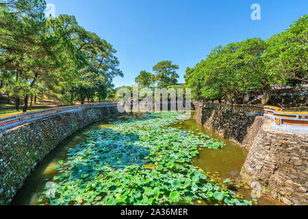 Luu Khiem lago in Vietnam antica Tu Duc tomba reale vicino a tonalità, Vietnam. Un sito Patrimonio Mondiale dell'Unesco. Foto Stock