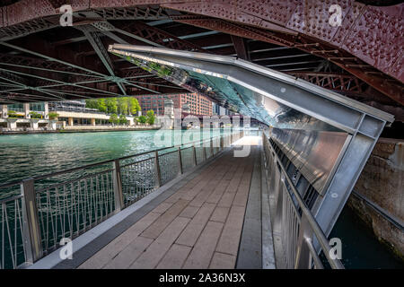 Chicago, Illinois, USA - Sentiero lungo il fiume Chicago Foto Stock