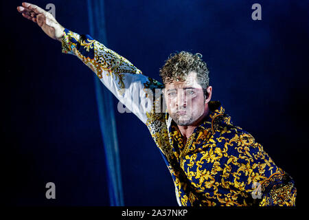 Murcia, Spagna. 4 Ottobre 2019. Il cantante spagnolo David Bisbal, durante la sua esibizione al Tour2019 Concert. © ABEL F. ROS/ALAMY Foto Stock