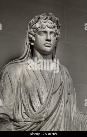 Antinoo come sacerdote del culto imperiale 111 - 130 Bithynian annuncio della gioventù e il favorito dell'imperatore romano Adriano Romano Roma Italia Italiano Foto Stock