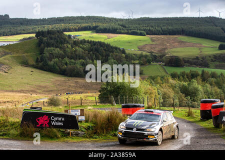 Brenig, Conwy, Regno Unito. 6 Ottobre, 2019. WRC Rally Galles GB, fase 19; Petter Solberg e co-driver Phil Mills nel loro Volkswagen Polo R5 - Editoriale usare carte di credito: Azione Plus sport/Alamy Live News Foto Stock