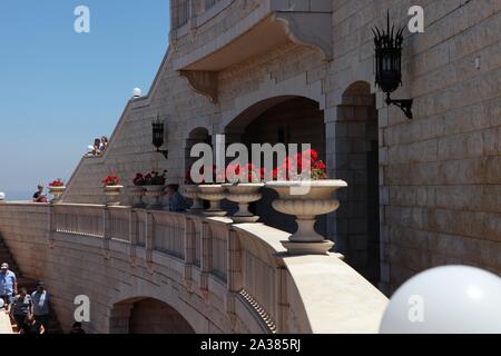 Santuario del Bab e terrazze inferiore al mondo Bahai centro nella città di Haifa Foto Stock