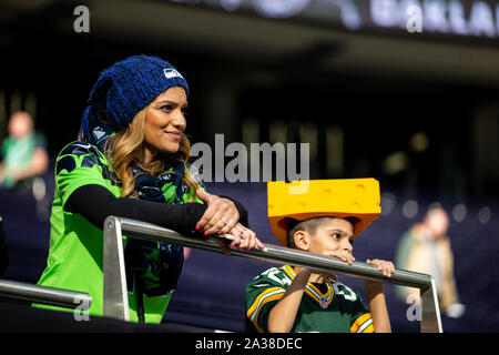 Ventilatori in stand durante la NFL International Series corrispondono a Tottenham Hotspur Stadium, Londra. Foto Stock