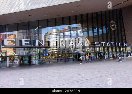 Rotterdam Centraal Station, Rotterdam, Paesi Bassi. Foto Stock