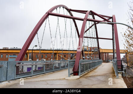 Ponte sul sentiero 606 in Wicker Park di Chicago durante il periodo invernale Foto Stock