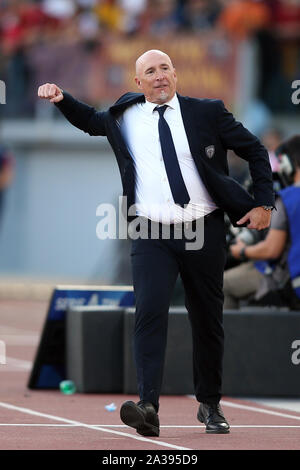 Roma, Italia. 06 ott 2019. Roma, Italia - Ottobre 06, 2019: Rolando Maran in azione durante il campionato italiano di una partita di calcio tra Roma e Cagliari, allo Stadio Olimpico di Roma. Credit: Indipendente Agenzia fotografica/Alamy Live News Foto Stock