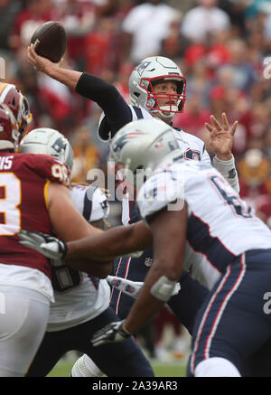 New England Patriots QB Tom Brady (12) in azione durante una partita contro Washington Redskins a FedEx in campo Landover, Maryland il 6 ottobre 2019. Foto/ Mike Buscher/Cal Sport Media Foto Stock