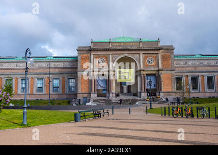 Copenhagen, Danimarca - 04 Maggio 2019: Statens Museum Kunst, noto anche come SMK è una galleria nazionale della Danimarca Foto Stock