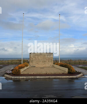 Spiaggia di spada, Normandia 09/10/2017. British memorial, spada spiaggia dedicata alla unità di commando, 1° Speciale brigata di servizio: No.3 Commando - Tenente C Foto Stock