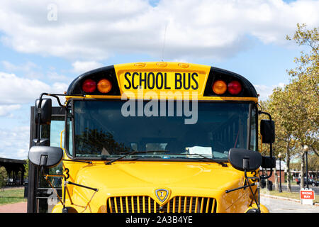 Giallo Scuola Bus in Jersey City, Stati Uniti d'America Foto Stock