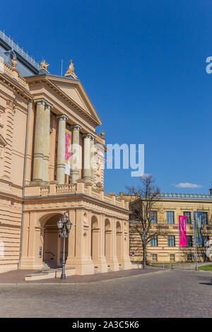 Mecklenburg Teatro di Stato nel centro storico di Schwerin, Germania Foto Stock