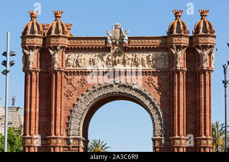Barcellona; Passeig Sant Joan, Arc de Triomf Torbogen, patatine fritte Foto Stock