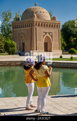 Il Mausoleo di Ismail Samani, Ismoil Somoniy maqbarasi, Bukhara, Uzbekistan in Asia centrale Foto Stock