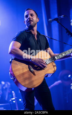 Copenhagen, Danimarca. 06 ott 2019. Il cantante inglese, compositore e musicista James Morrison esegue un concerto dal vivo a VEGA in Copenhagen. (Photo credit: Gonzales foto/Alamy Live News Foto Stock