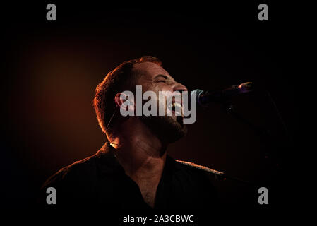 Copenhagen, Danimarca. 06 ott 2019. Il cantante inglese, compositore e musicista James Morrison esegue un concerto dal vivo a VEGA in Copenhagen. (Photo credit: Gonzales foto/Alamy Live News Foto Stock