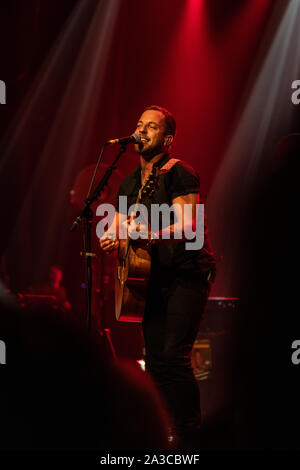 Copenhagen, Danimarca. 06 ott 2019. Il cantante inglese, compositore e musicista James Morrison esegue un concerto dal vivo a VEGA in Copenhagen. (Photo credit: Gonzales foto/Alamy Live News Foto Stock