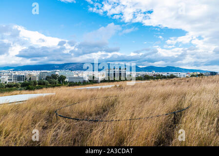 Athens, Grecia - 1 Gennaio 2019: installazioni artistiche nel parco di Stavros Niarchos Fondazione Centro Culturale (SNFCC), in Atene, Grecia Foto Stock