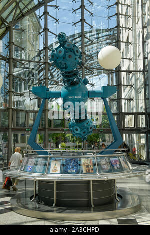 Technisches Denkmal Sternenprojektor Cosmorama, Zeiss-Planetarium, Einkaufszentrum Goethe Galerie, Jena, Thüringen, Deutschland Foto Stock