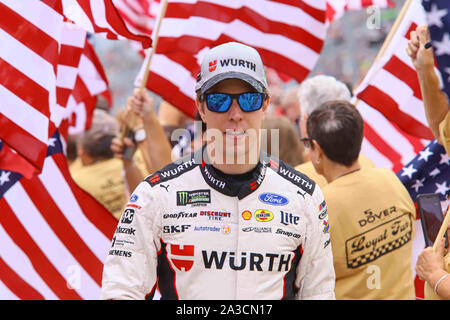 Dover, DE, STATI UNITI D'AMERICA. 6 Ottobre, 2019. BRAD KESELOWSKI (2) del Team Penske è introdotto prima del monster energy 400 NASCAR cup series playoff gara Domenica, Ottobre 06, 2019, a Dover International Speedway di Dover, DE Credito: Saquan Stimpson/ZUMA filo/Alamy Live News Foto Stock