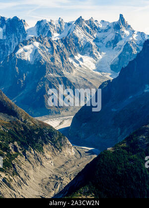 Mrer de Glace visto dall'Aiguilles Rouges, Chamonix-Mont-Blanc valley, Haute-Savoie, Aura Regione, Francia Foto Stock