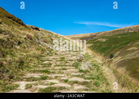 Jacobs Ladder sul percorso del The Pennine Way, vale di Edale, parco nazionale di Peak District, Derbyshire, in Inghilterra. Foto Stock