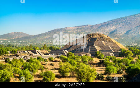 La Piramide della Luna a Teotihuacan in Messico Foto Stock