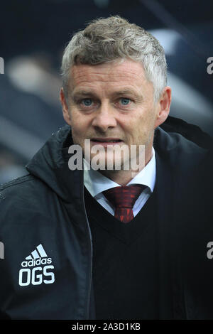 NEWCASTLE UPON TYNE, 6 ottobre Manchester United manager Ole Gunnar Solskjaer durante il match di Premier League tra Newcastle United e il Manchester United presso il St James Park, Newcastle domenica 6 ottobre 2019. (Credit: Mark Fletcher | MI News) Foto Stock