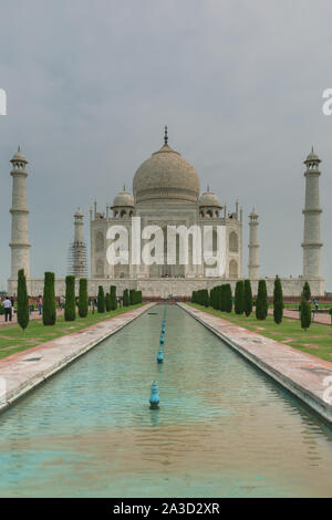 Agra, India - 13 agosto 2019: Taj Mahal in Uttar Pradesh in India Foto Stock