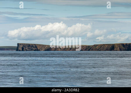 Orkney Islands costa durante un giorno di estate, Scozia. Foto Stock