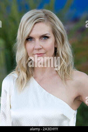 Westwood, ca. Il 7 ottobre, 2019. Rhea Seehorn alla premiere di El Camino: Rottura di un brutto film al Regency Village a Westwood, la California il 7 ottobre 2019. Credito: Tony Forte/media/punzone Alamy Live News Foto Stock