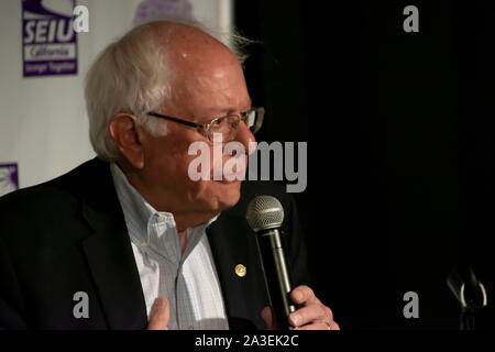 Stati Uniti Il Sen. Bernie Sanders del Vermont parla a un servizio dipendenti Unione Internazionale dei candidati forum di San Francisco il 1 giugno 2019. Foto Stock