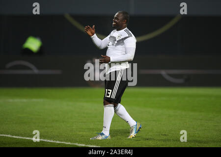 07 ottobre 2019, il Land della Baviera, Fürth: Calcio: DFB-All-Stars contro l'Italia in Sportpark Ronhof Thomas Sommer. Il tedesco Gerald Asamoah. Foto: Daniel Karmann/dpa Foto Stock