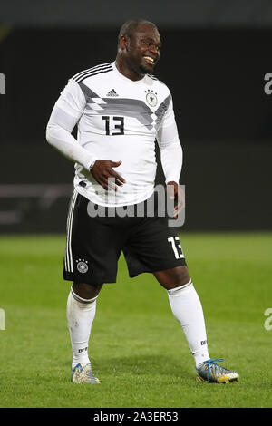 07 ottobre 2019, il Land della Baviera, Fürth: Calcio: DFB-All-Stars contro l'Italia in Sportpark Ronhof Thomas Sommer. Il tedesco Gerald Asamoah. Foto: Daniel Karmann/dpa Foto Stock