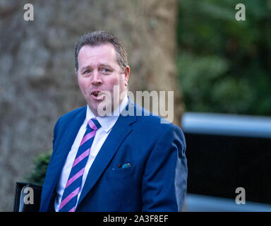 Londra REGNO UNITO 8 ott. 2019, Mark Spencer MP Chief Whip arriva in una riunione del gabinetto a 10 Downing Street, Londra Credit Ian Davidson/Alamy Live News Foto Stock