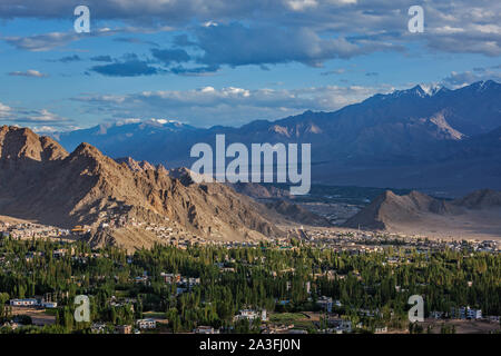 Vista di Leh, India Foto Stock