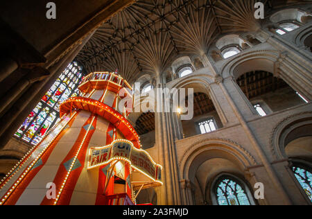 Helter Skelter all'interno di Norwich Cathedral Foto Stock