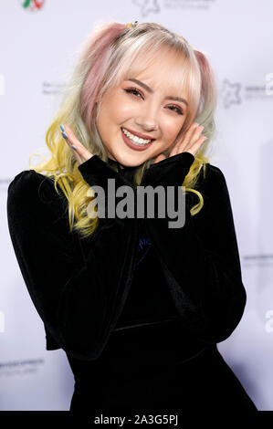 Jannine Weigel presso l' aggiudicazione del 7° Video Web Award per il più eccezionale Internet tedesco stelle dell'anno presso la ISS Dome. Dusseldorf, 01.06.2017 | Utilizzo di tutto il mondo Foto Stock