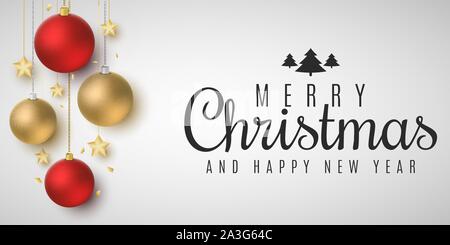 Banner di natale. Appendere stelle dorate con sfere di colore rosso su sfondo bianco. Lettering elegante. Poster per il design. Illustrazione Vettoriale. EPS 10 Illustrazione Vettoriale