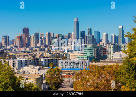 Skyline di San Francisco come visto da di Potrero Hill Foto Stock