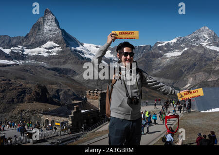 Gornergrat mostra Monte Rossa massiccio, al di sopra di Zermatt in Svizzera. Settembre 2019 il Gorner ghiacciaio (tedesco: Gornergletscher) è un ghiacciaio della valle f Foto Stock