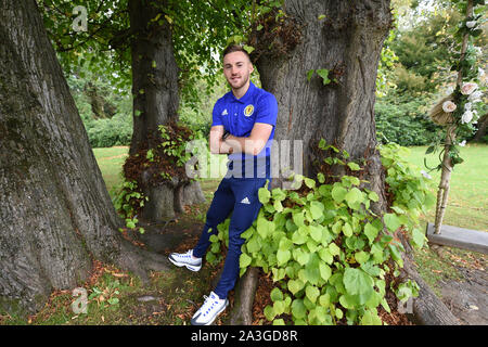 Edinburgh, Regno Unito. 08 ott 2019. Edimburgo, Scozia, Regno Unito . 8 Ott 19. La Scozia sotto-21 Allan Campbell (Motherwell) Conferenza stampa presso la Norton House Hotel, Edimburgo per la prossima UEFA 2019-21 Europei Under-21 Qualificatore Campionato Scozia v Lituania.Giovedì, 10 ottobre 2019, Tynecastle Park, Edimburgo. Credito: eric mccowat/Alamy Live News Foto Stock