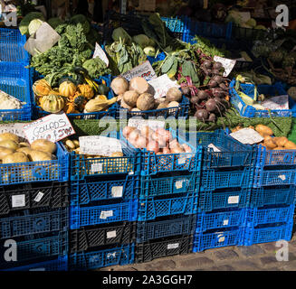 Stallo vegetale sul mercato Cambridge 2019 Foto Stock