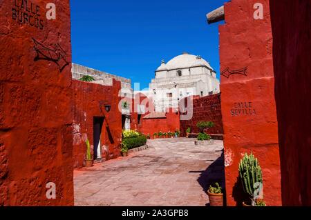 Il Perù, Arequipa, o Città Bianca, registrati dall UNESCO Patrimonio dell Umanità, Santa Catalina convento Foto Stock